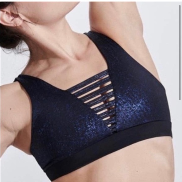 Peloton bra - Picture 2 of 6